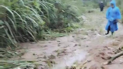 湖南慈利一对六旬夫妇疑被洪水冲走 县政府办：已上报失联，仍在搜救