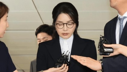 一条天价项链 送韩国第一夫人进牢房