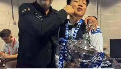 输掉决赛后“不服”，威廉姆斯“拳打”赵心童