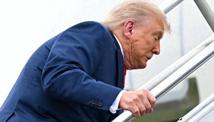 美国改口晚了！欧洲考虑倒向中国，丹麦下放开火权，要让北约陪葬