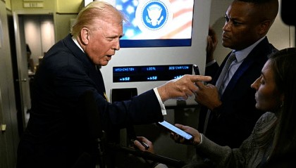 被特朗普指鼻骂“猪”的女记者是谁？曾首问特朗普封口费丑闻，是知名新闻“老兵”