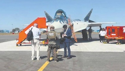 普京突然打破平衡?30架苏-57全速空降印度,对中国会有什么影响?