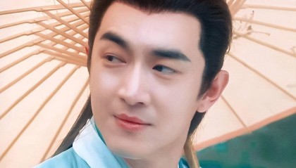 《与凤行》:行止在下一盘大棋,把沈璃和天下全都装进去了
