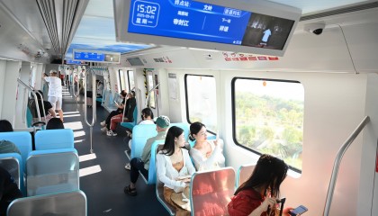 智慧调度提速出行 这条快线如何兼顾高速与舒适?