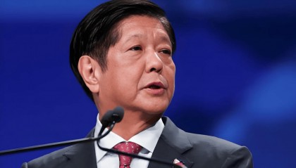 一边是防长带头“反华”，一边是财长伸手找中国要投资，菲律宾这是想把好处全都占了