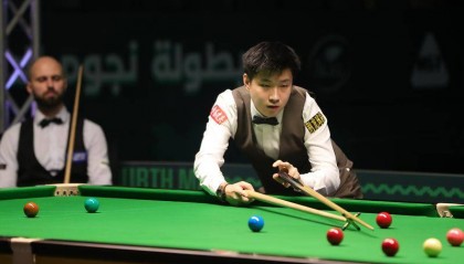沙特斯诺克大师赛：赵心童、丁俊晖晋级16强 特鲁姆普爆冷出局
