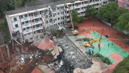 湖南邵阳一所小学发生坍塌,教育局:学生已分流至其他学校上课