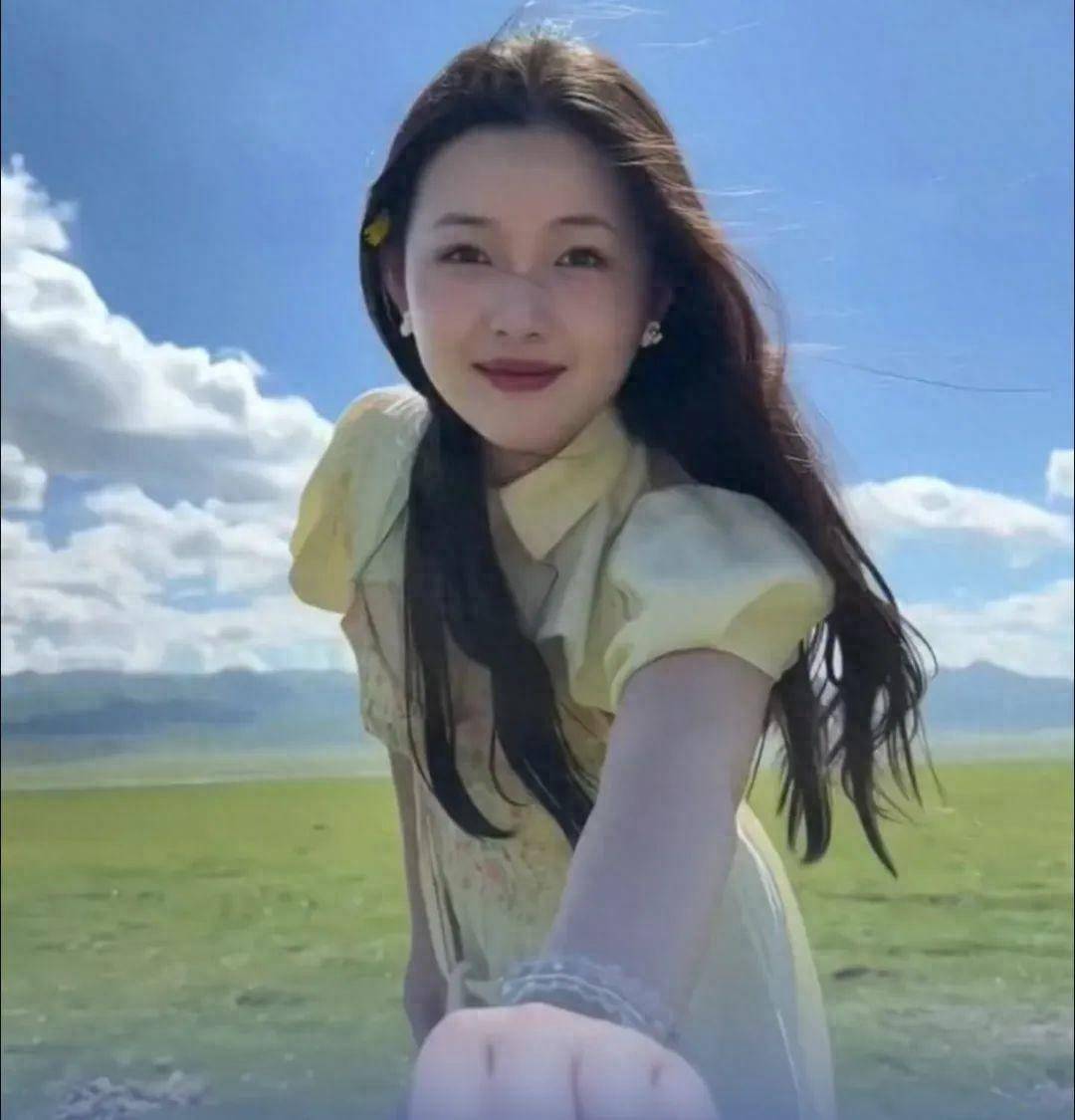 24岁女生酷似大S走红:没整容