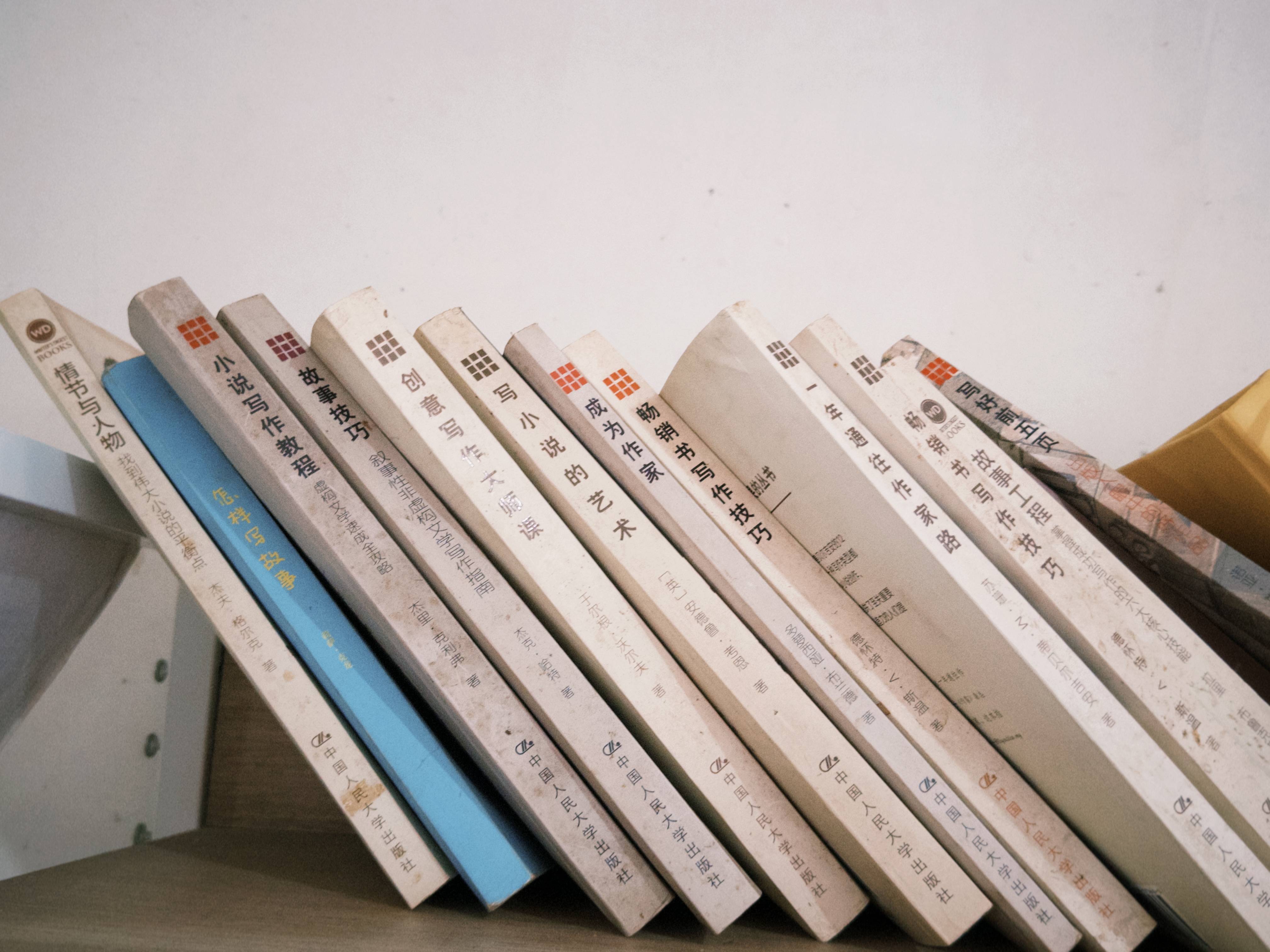 七旬母亲卖掉儿子3万斤藏书 称读书害了他