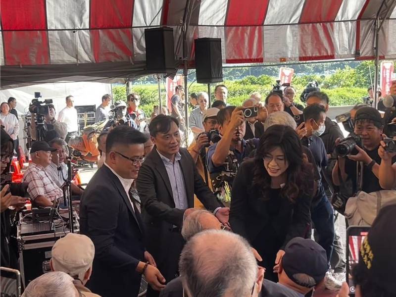 金灿荣:祖国统一要依靠郑丽文?你喝多了吧