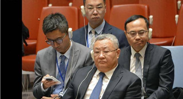 中方点名批评高市，15国无一反对，日本来劲了，又一次大闹联合国