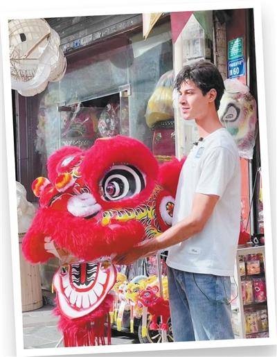 “中国把我们当自己人”（我和中国的故事）